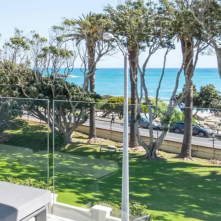 Blue Views Penthouse Beachfront Apartment With Pool-3