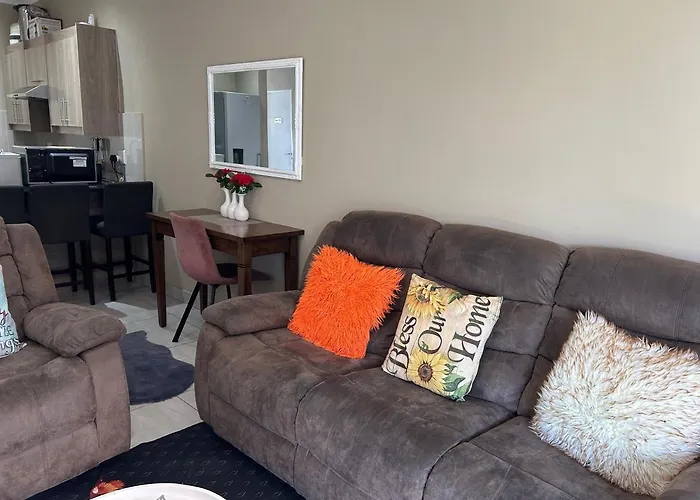 Cosy Family Home With Bbq Area And Stunning Patio